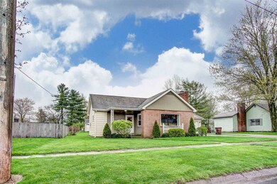 321 W 19th St, Auburn, IN 46706 - photo 3