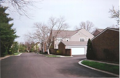 5585 004