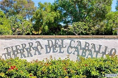 Entrance to Tierra del Carballo. Enclave of 12 cus