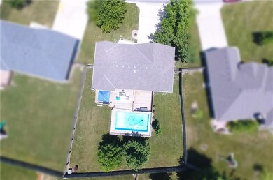 1703 Longhorn Ln, Raymore, MO 64083 - photo 4