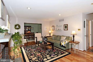 10905 Little Sparrow Place, Columbia, MD 21044 - photo 5