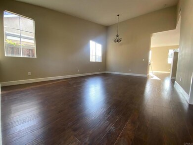 909 Glendora Dr, Oceanside, CA 92057 - photo 2