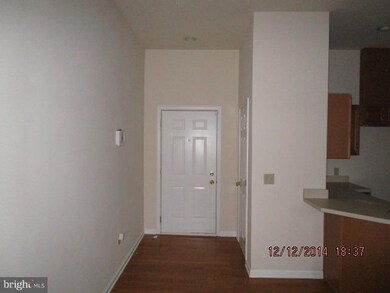 138 E Antietam St unit 208, Hagerstown, MD 21740 - photo 2