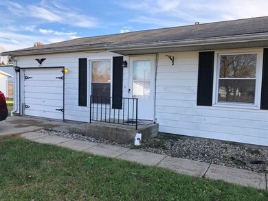 8917 E 1210th Rd, Effingham, IL 62401 - photo 2