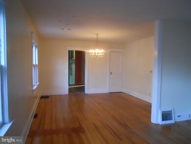 315 2nd Ave, Hightstown, NJ 08520 - photo 6