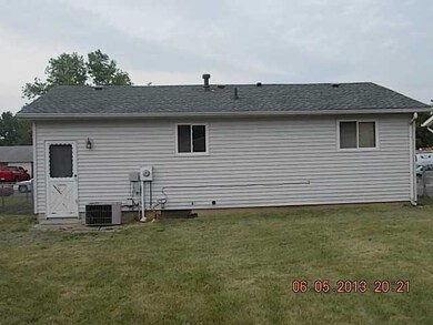 1633 Bluhm Rd, Columbus, OH 43223 - photo 2