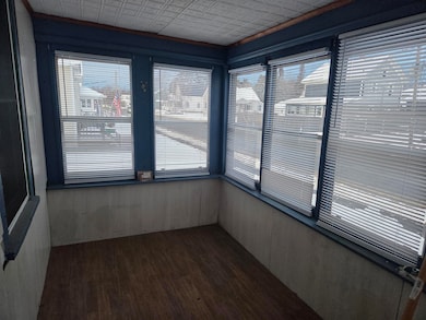 92 Bates St, Millinocket, ME 04462 - photo 5