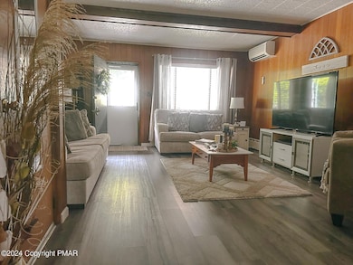 519 S Hancock St, McAdoo, PA 18237 - photo 3