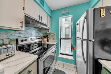 17614 Front Beach Rd D13-print-012-011-0