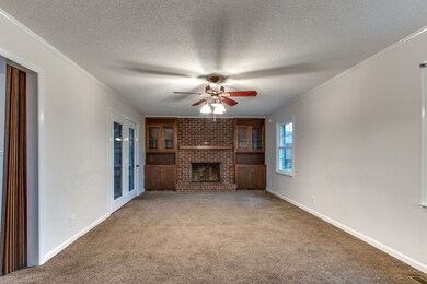 503 Fairlane Dr, Shelbyville, TN 37160 - photo 4