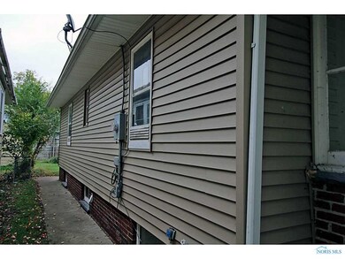 Exterior Side View.