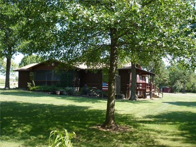 Over 2000 square feet of country living!