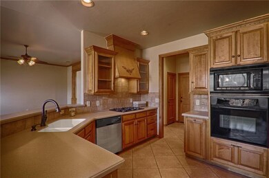 1501 Auburn Crossing, Edmond, OK 73012 - photo 4