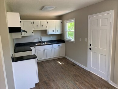 3813 Joel St, Fayetteville, NC 28304 - photo 4