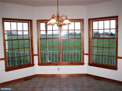 1052 Mill Hill Rd, East Greenville, PA 18041 - photo 5