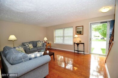 6015 Tree Swallow Ct, Columbia, MD 21044 - photo 3