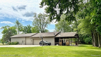 Massive pole barn for all your storage needs