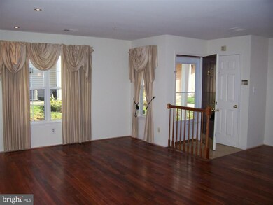 7919 Apache Ridge Ct, Manassas, VA 20109 - photo 4