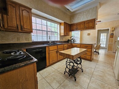 15806 Sweetwater Creek Dr, Houston, TX 77095 - photo 5