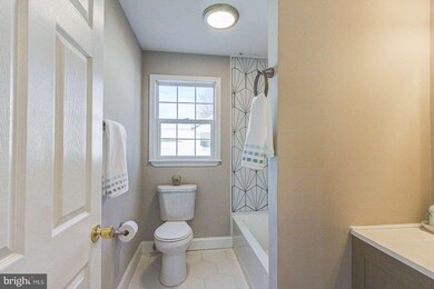 557 Manatawny St, Pottstown, PA 19464 - photo 7