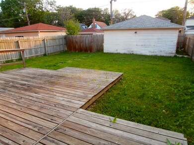 624 Gardner Rd, Westchester, IL 60154 - photo 2