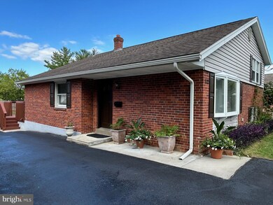 112 W Sylvan Ave, Morton, PA 19070 - photo 2