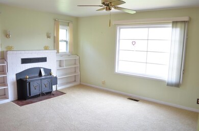 1151 Brookdale Ave, Medford, OR 97504 - photo 3