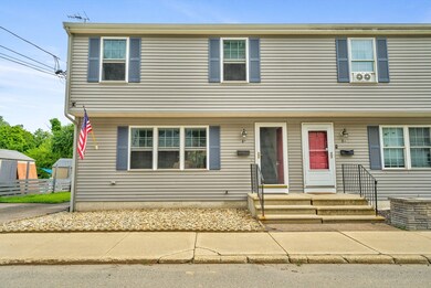 4 Farnum St unit B, Blackstone, MA 01504 - photo 3