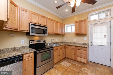 2454 Lakeview Ave, Baltimore, MD 21217 - photo 7