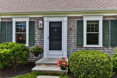 310 Pheasant Hill Cir, Mashpee, MA 02635 - photo 2