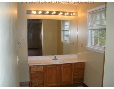 116 White Cedar Dr, Scott Depot, WV 25560 - photo 7