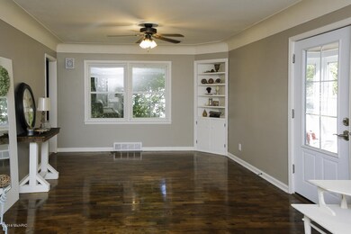 428 allegan st-105