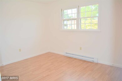 334 W 10th St, Front Royal, VA 22630 - photo 6