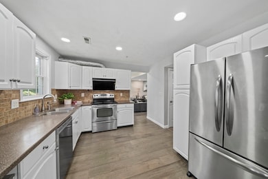 24 Pelican Dr, Walpole, MA 02081 - photo 4