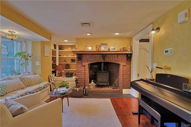 Fireplace with Gas Stove