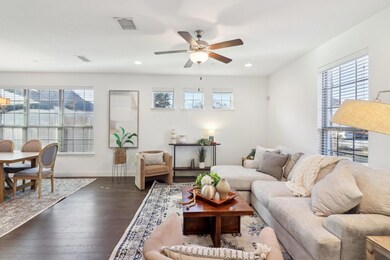 4691 Dozier Rd unit C, Carrollton, TX 75010 - photo 4