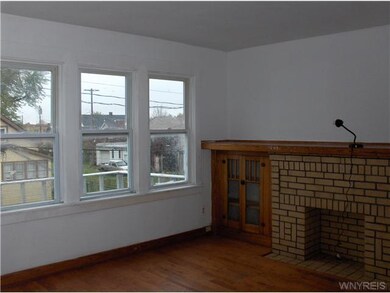 Living Room upper unit