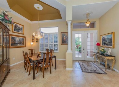 Dining room, foyer