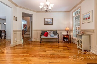 Elegant Dining Area W/Wainscoting 