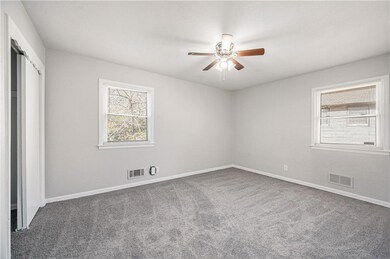 10214 Wheeling Ave, Kansas City, MO 64134 - photo 6