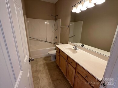 200 Tarrington Dr, Statesville, NC 28625 - photo 4