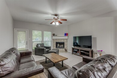 1327 Oakcrest Dr, Providence Village, TX 76227 - photo 3