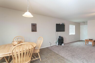 216 Flor Azucena Dr, Socorro, TX 79927 - photo 4