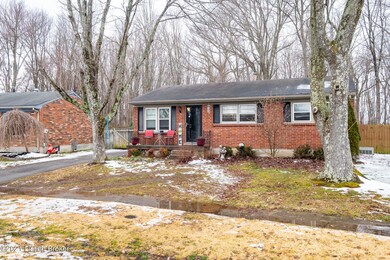 9224 Pagoda Dr, Louisville, KY 40229 - photo 2