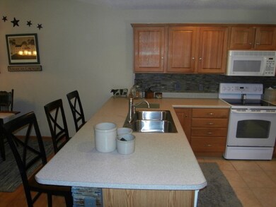 2633 Orchard Dr unit 3, Cedar Falls, IA 50613 - photo 6