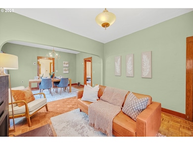 4633 NE 28th Ave, Portland, OR 97211 - photo 4