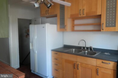 3811 Rexmere Rd, Baltimore, MD 21218 - photo 6