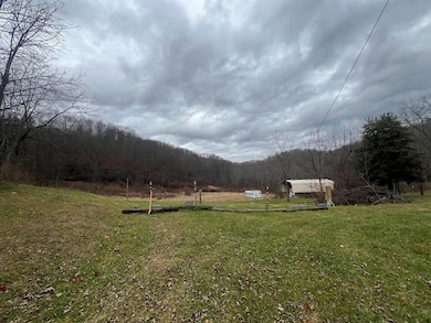 290 Hicks Hollow Rd, Rock, WV 24747 - photo 3