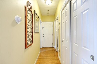 227 Ives St unit 2, Providence, RI 02906 - photo 3