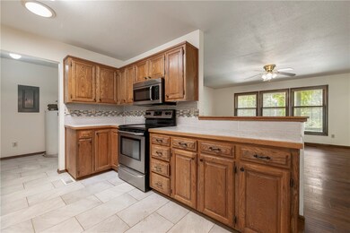 9 Chapel Ln, Bella Vista, AR 72715 - photo 3